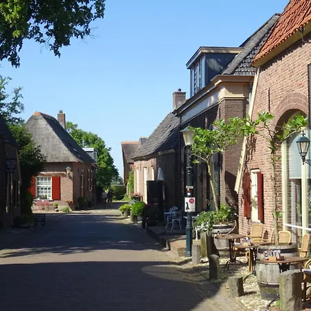 Aan 't Hof